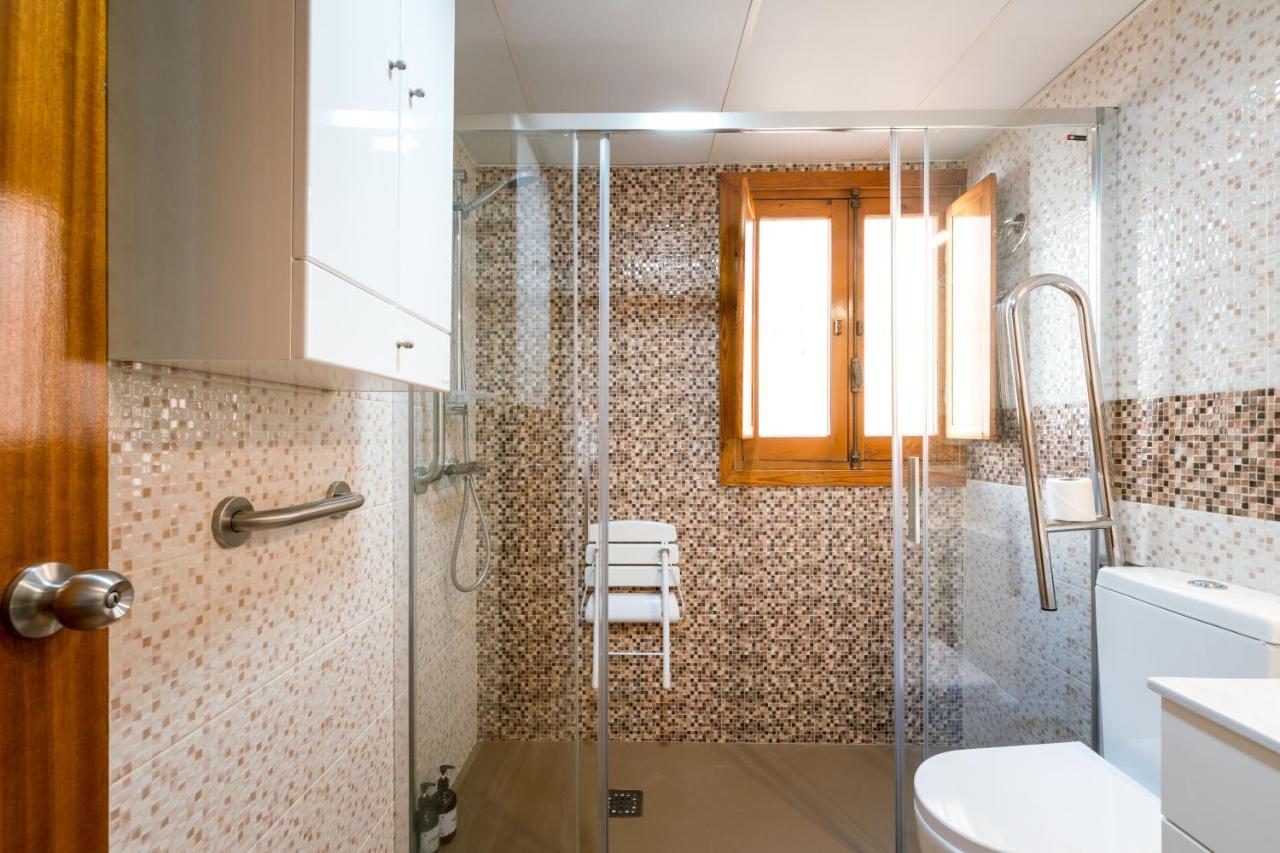 Апартаменты Holi-Rent Estrella Севилья Экстерьер фото